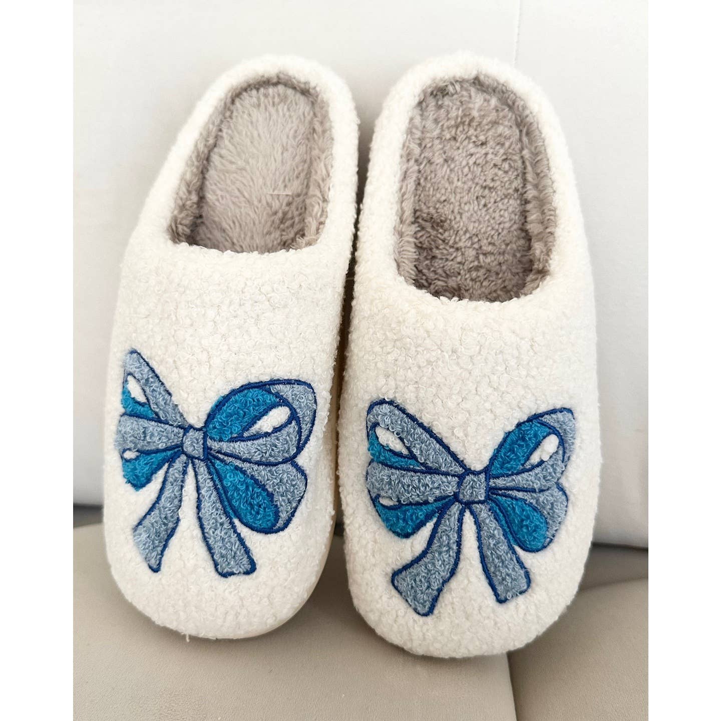 Fuzzy Luxe Bow Slippers - HAZEL: BLUE / L