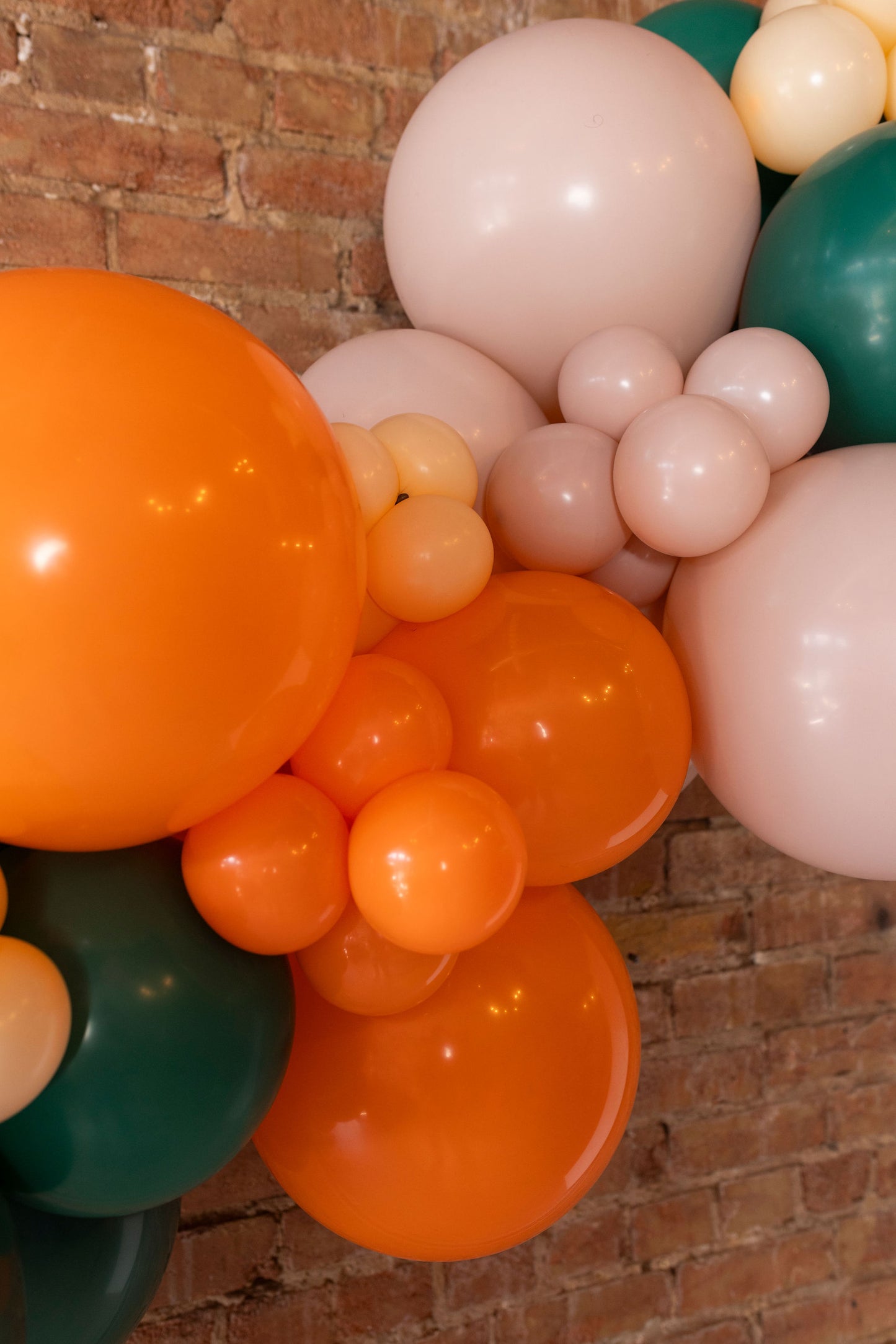 Carrot Patch Grab and Go Balloon Garland