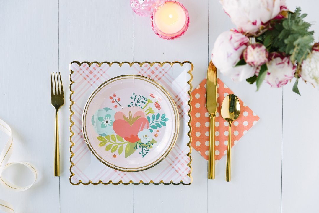 Garden Party 7" Floral Plate - PaperGeenius