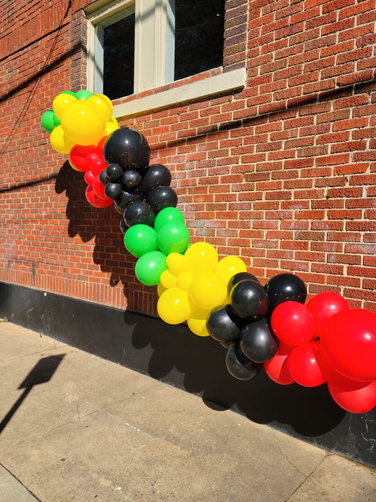 Juneeteenth Grab and Go Balloon Garland - PaperGeenius