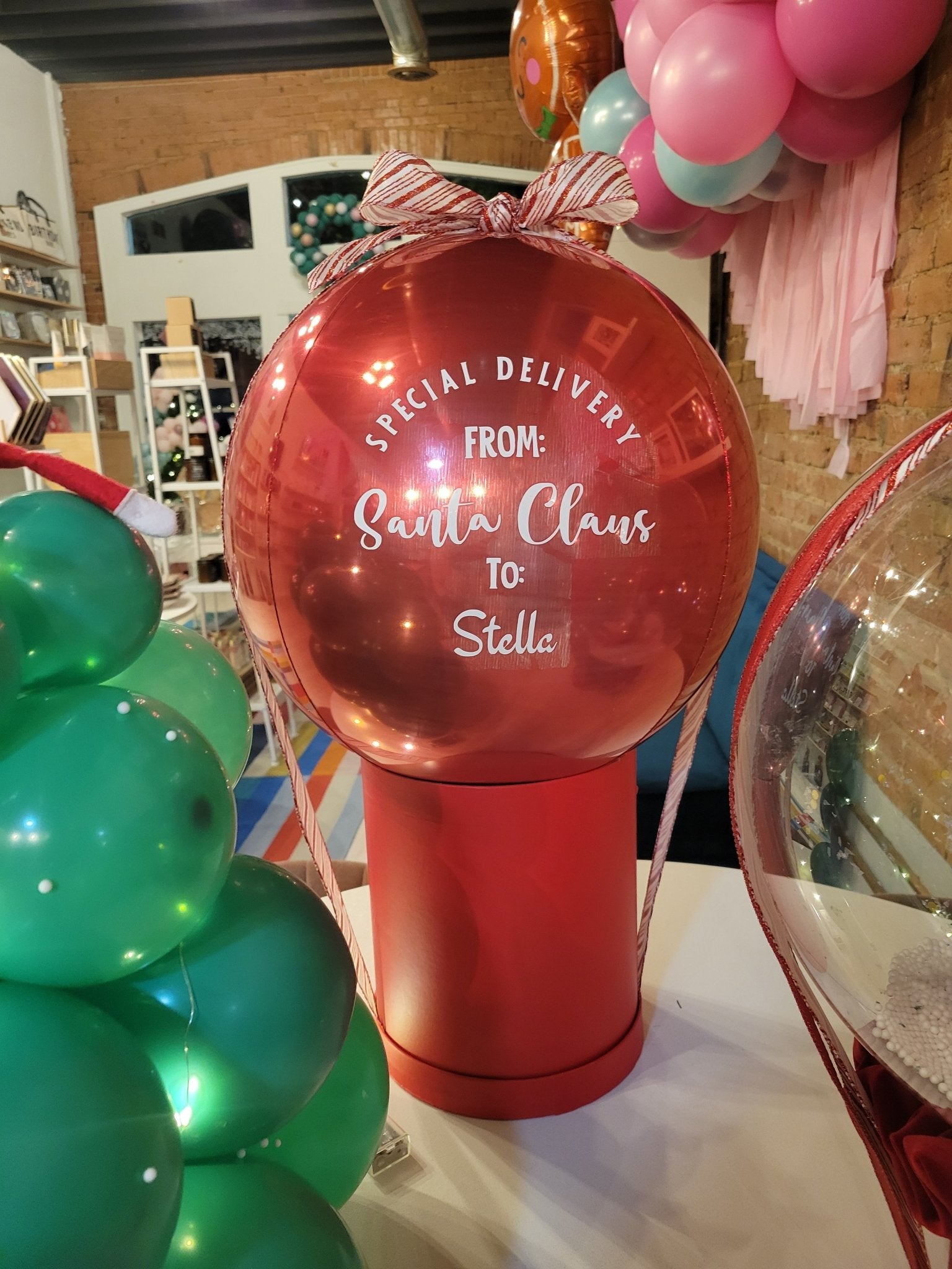Elf on The Shelf - Red Custom Orb Balloon - PaperGeenius