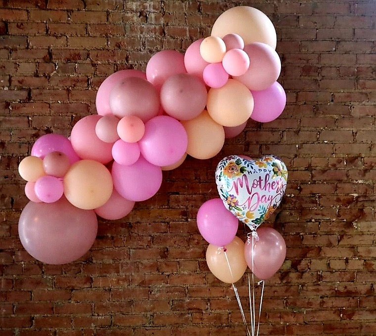 Mother's Day Balloon Garland + Balloon Bouquet - PaperGeenius