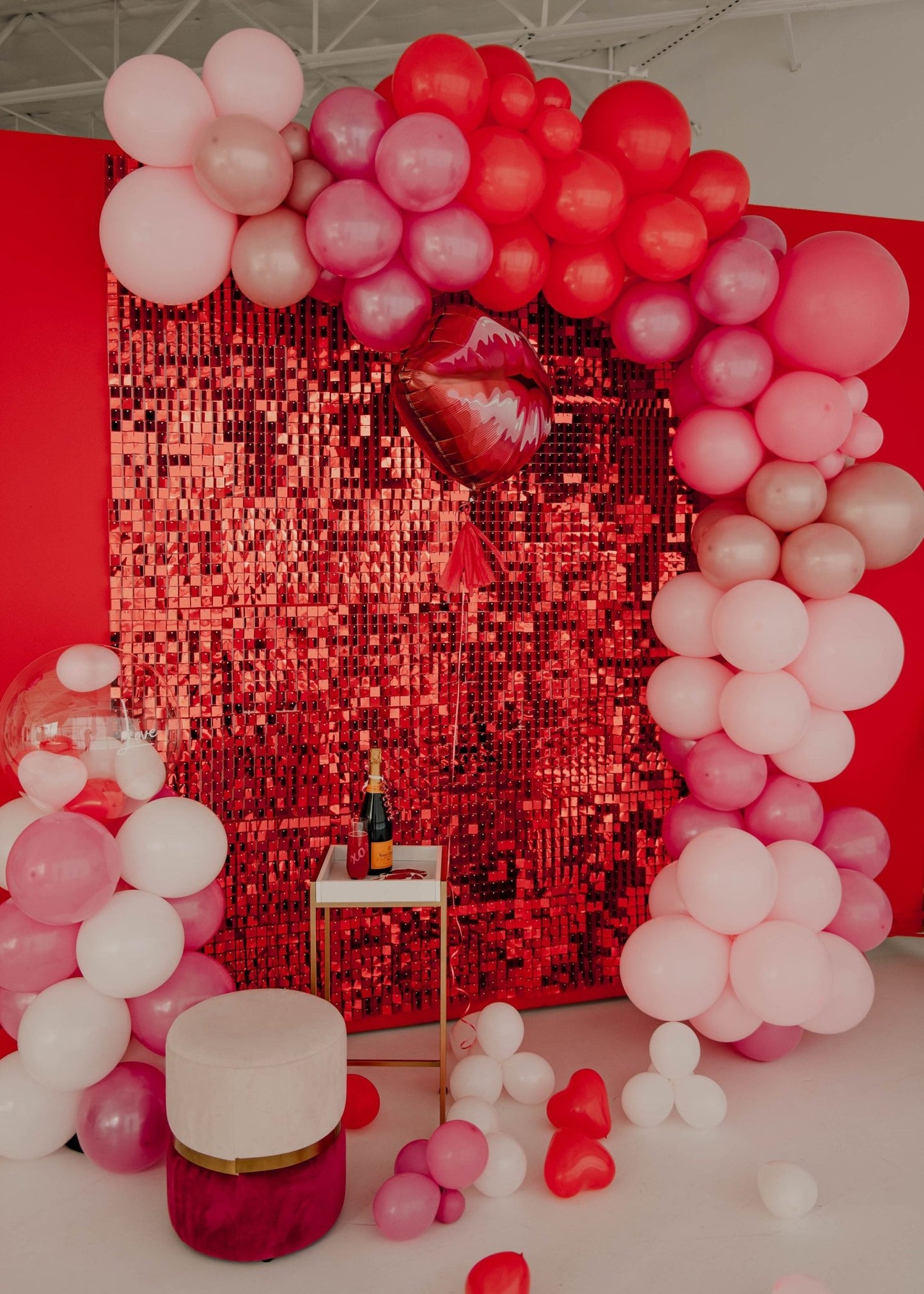 Sealed with a Kiss Valentine's Day Balloon Garland