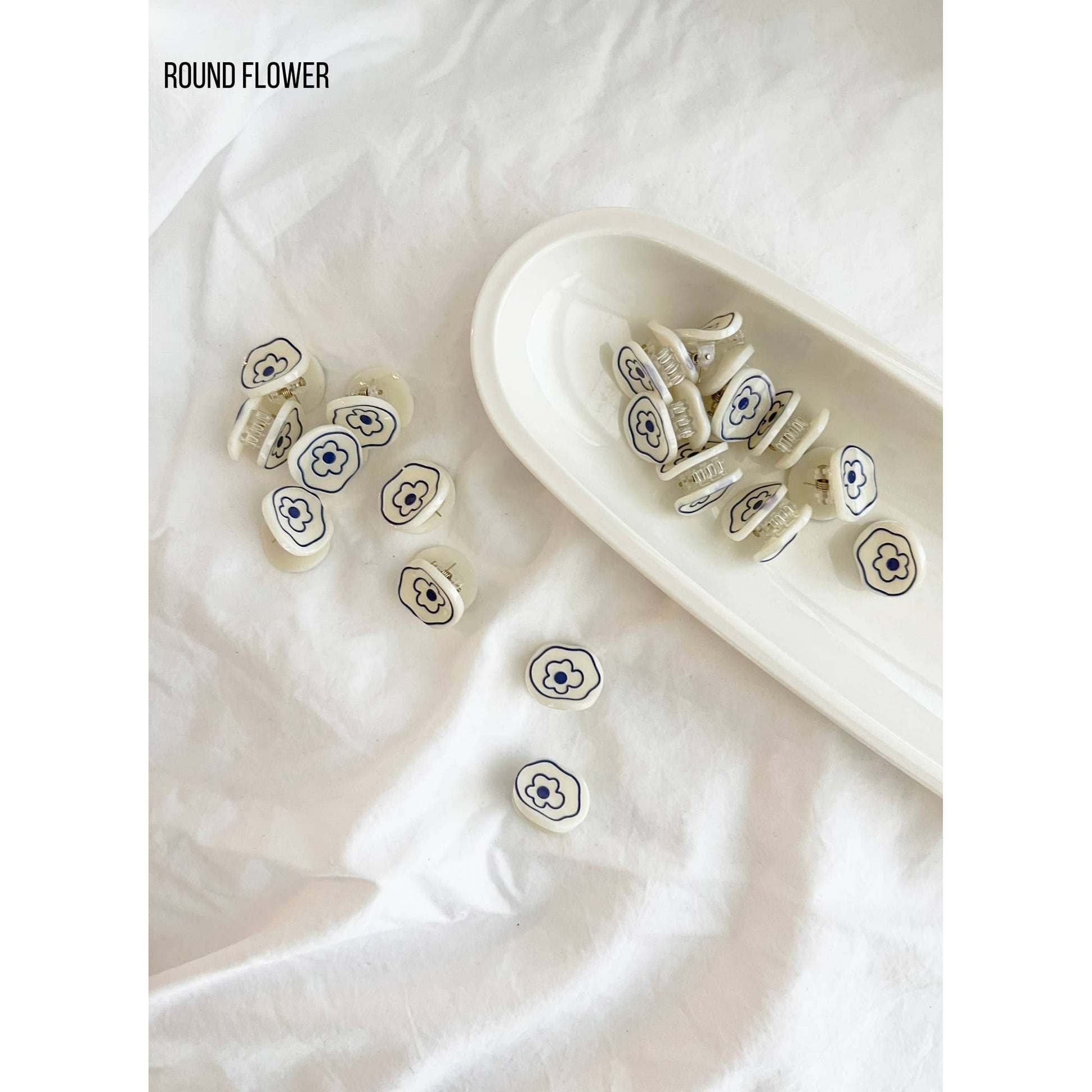 Small Hair Clip Hair Claw - DOLLI: ONE SIZE / CHOCOLATE FLOWER - PaperGeenius