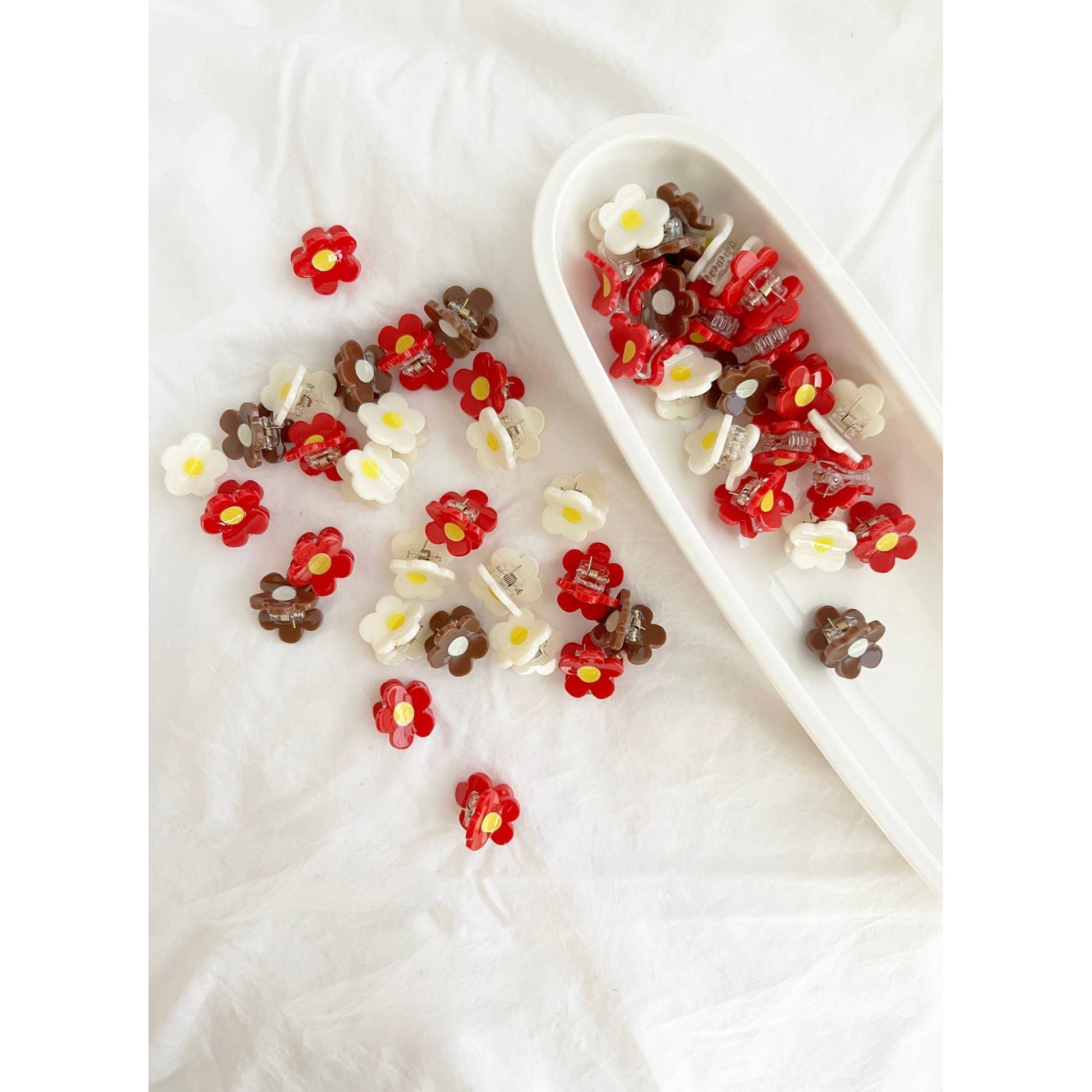 Small Hair Clip Hair Claw - DOLLI: ONE SIZE / CHOCOLATE FLOWER - PaperGeenius