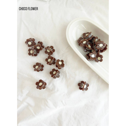 Small Hair Clip Hair Claw - DOLLI: ONE SIZE / CHOCOLATE FLOWER - PaperGeenius